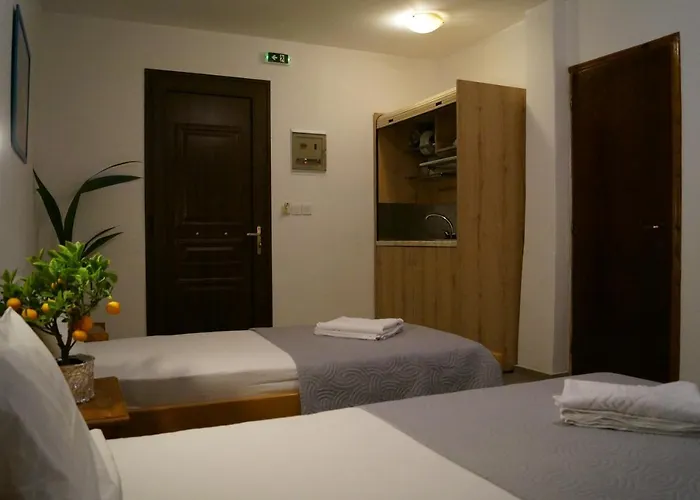 Castelli Szálloda *